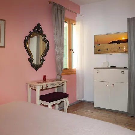 Apartment New 40 Old Town Rovinj Exterior photo