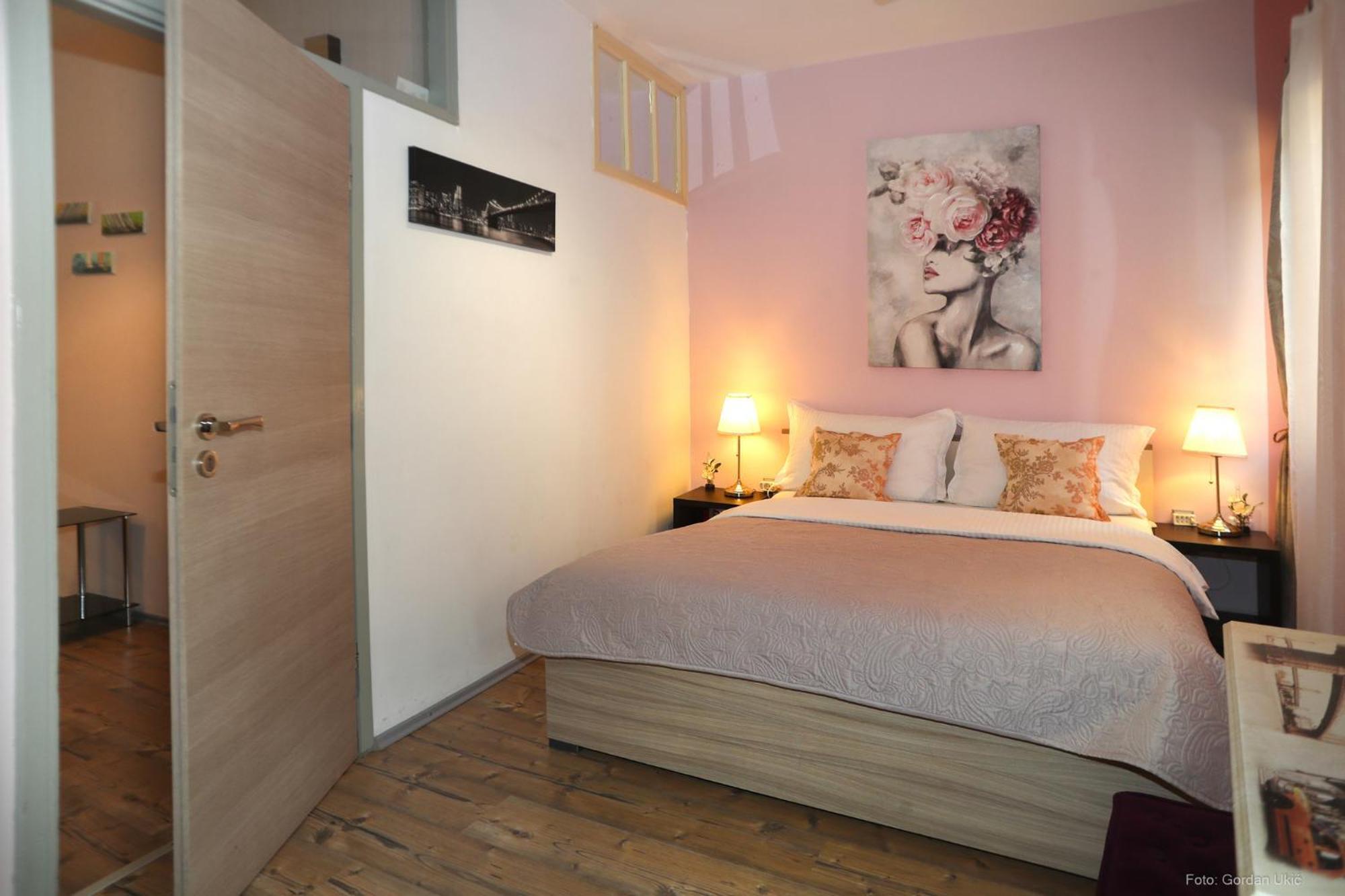 New 40 Old Town Apartmán